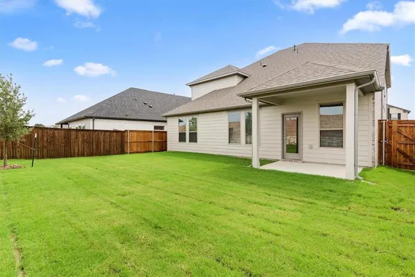 $2,500 | 2010 Sandpiper Way, Princeton, TX 75407