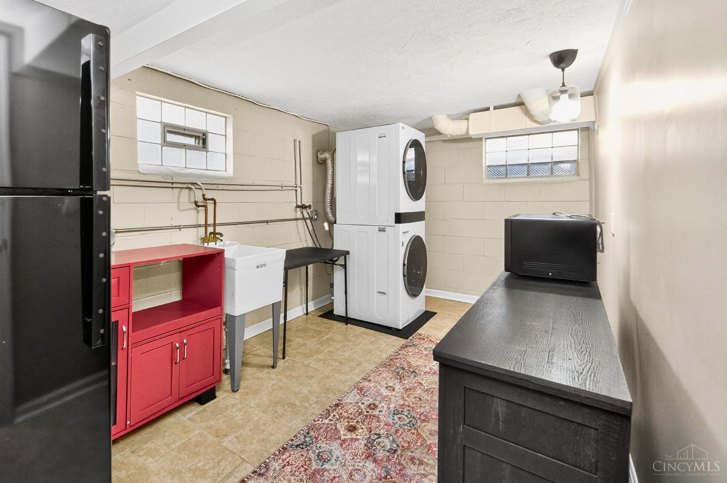 9748 Leacrest Road Cincinnati, OH 45231 - Photo 33 of 52 Gallery Image 33