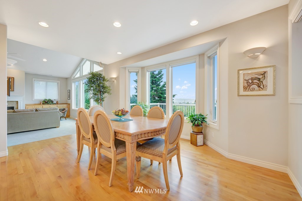 19249 99th Place South Renton, WA 98055 - Photo 14 of 39