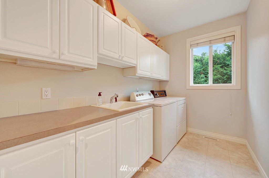 19249 99th Place South Renton, WA 98055 - Photo 27 of 39