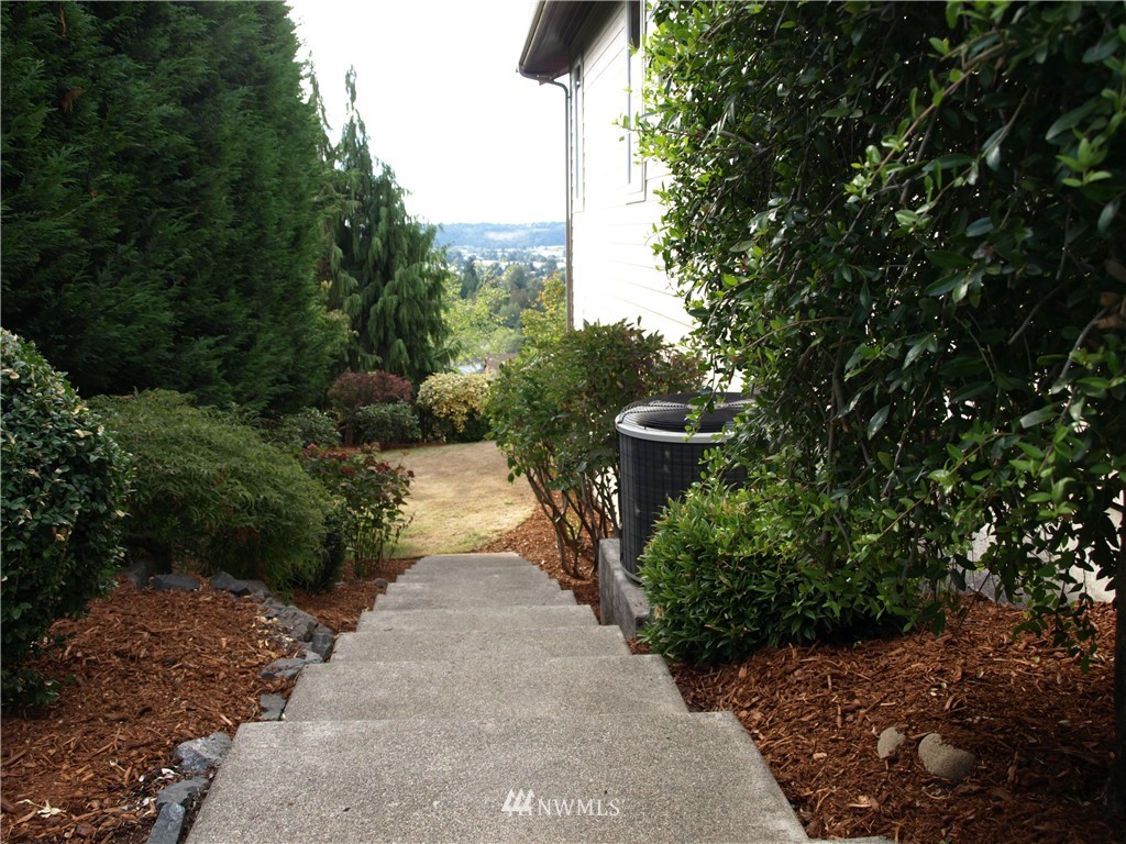 19249 99th Place South Renton, WA 98055 - Photo 35 of 39