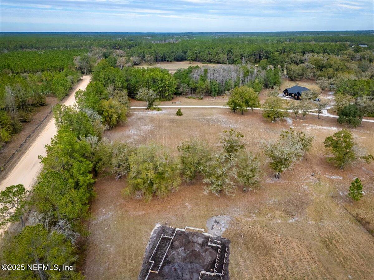 1 Hogarth Road Green Cove Springs, FL 32043 - Photo 15 of 28 a view of a backyard with green space