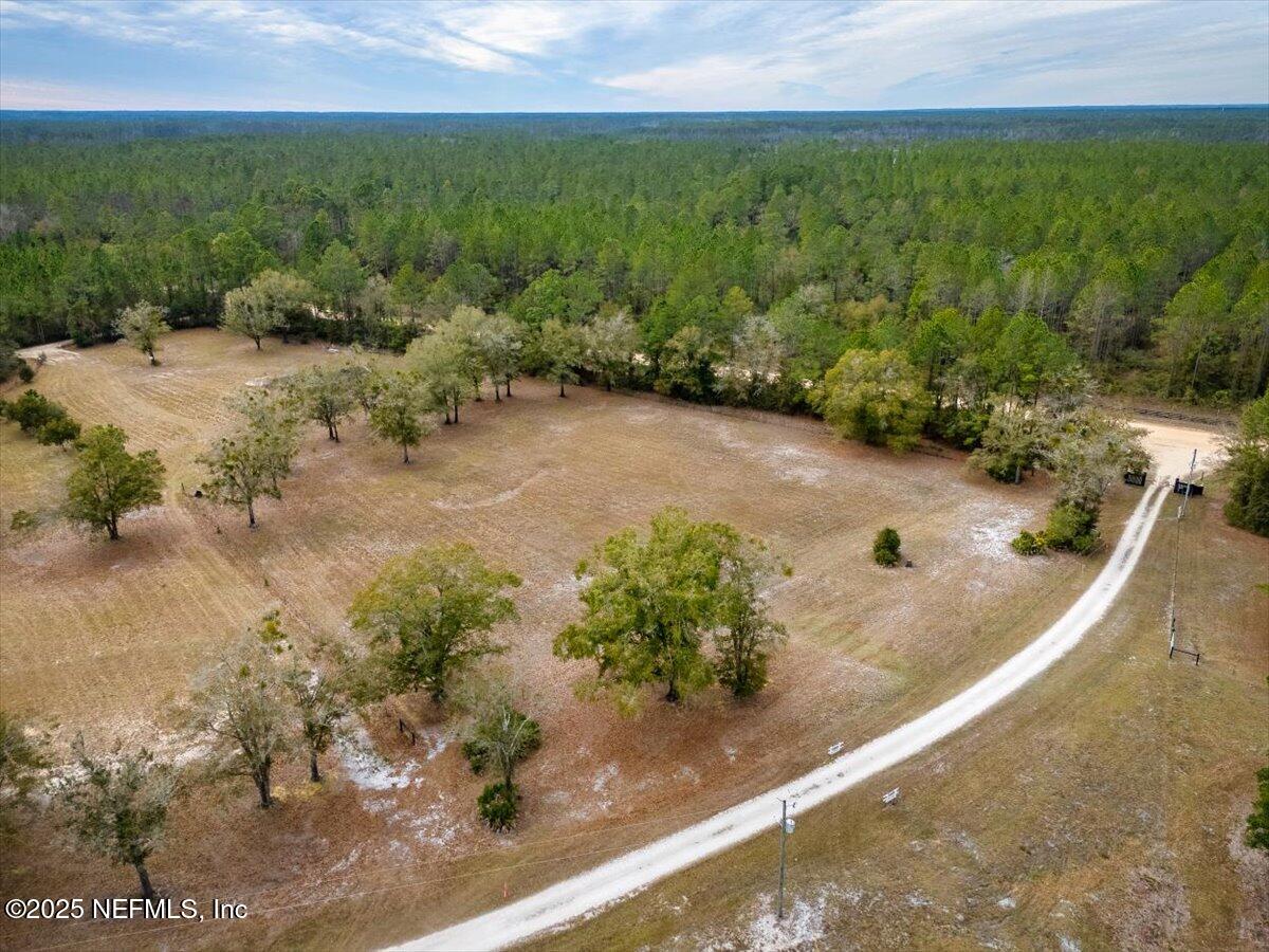 1 Hogarth Road Green Cove Springs, FL 32043 - Photo 17 of 28 a view of a road with a yard