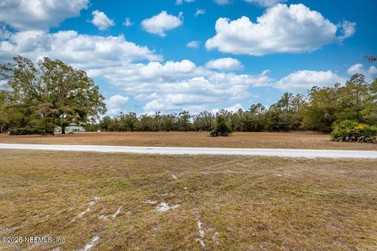 1 Hogarth Road Green Cove Springs, FL 32043 - Photo 9 of 28 a view of an ocean and beach