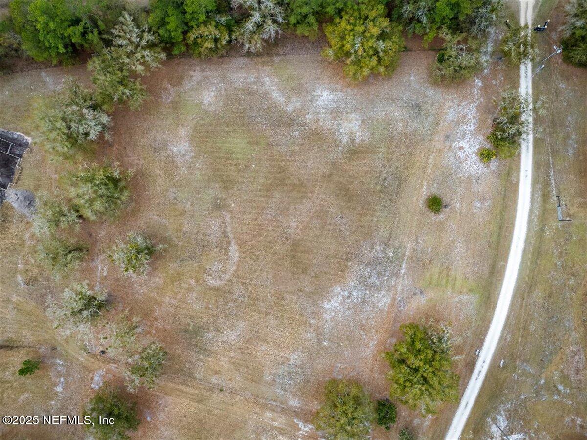 1 Hogarth Road Green Cove Springs, FL 32043 - Photo 10 of 28 a view of a bathroom