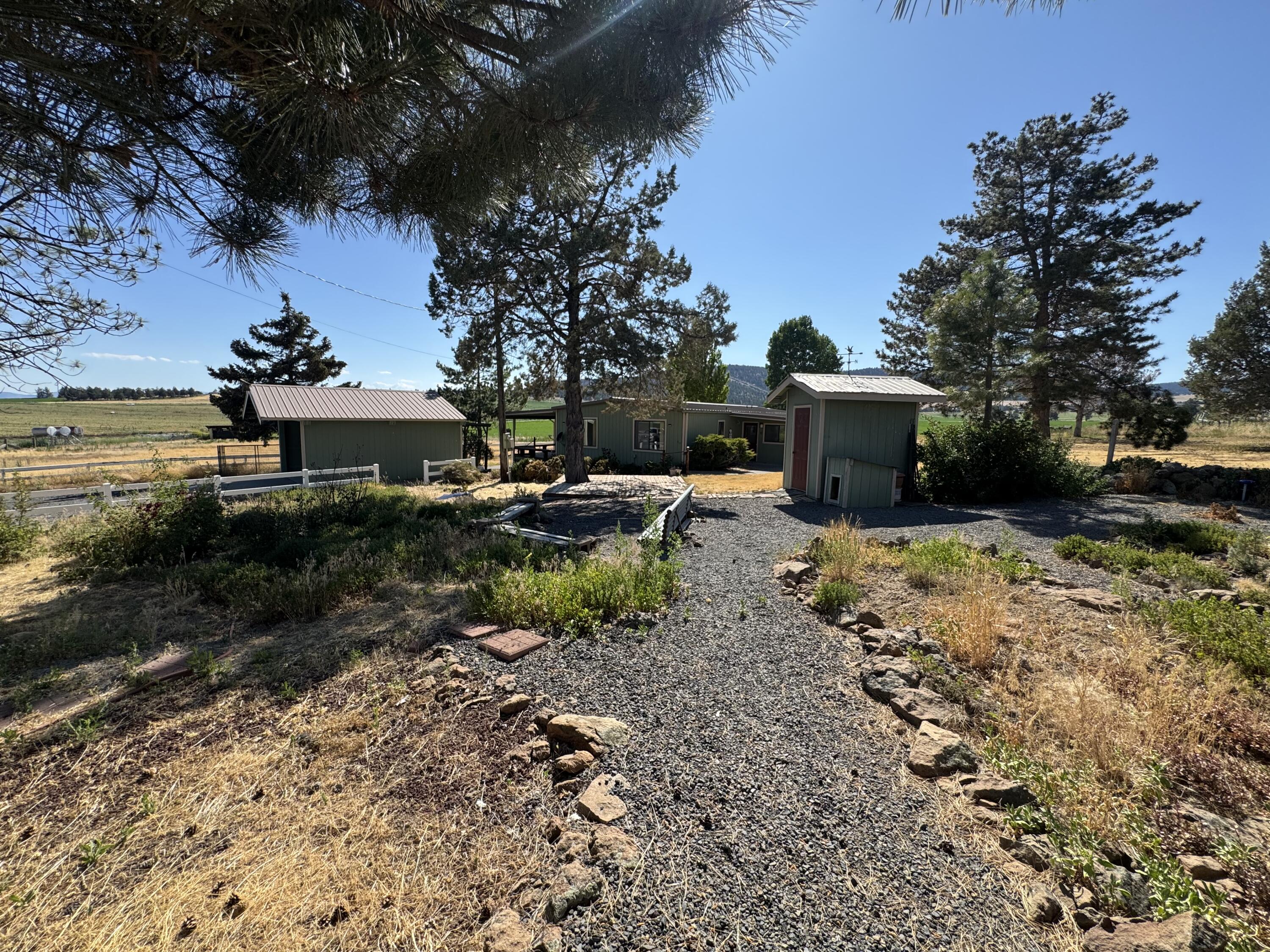28281 Pickett Road Malin, OR 97632 - Photo 18 of 36 IMG_7747