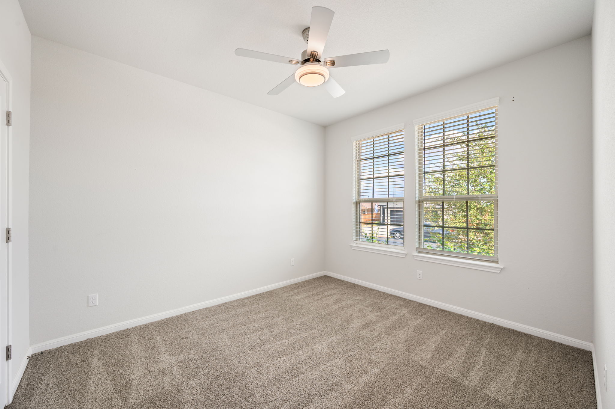 721 Paddock Lane Georgetown, TX 78626 - Photo 27 of 36 Gallery Image 27