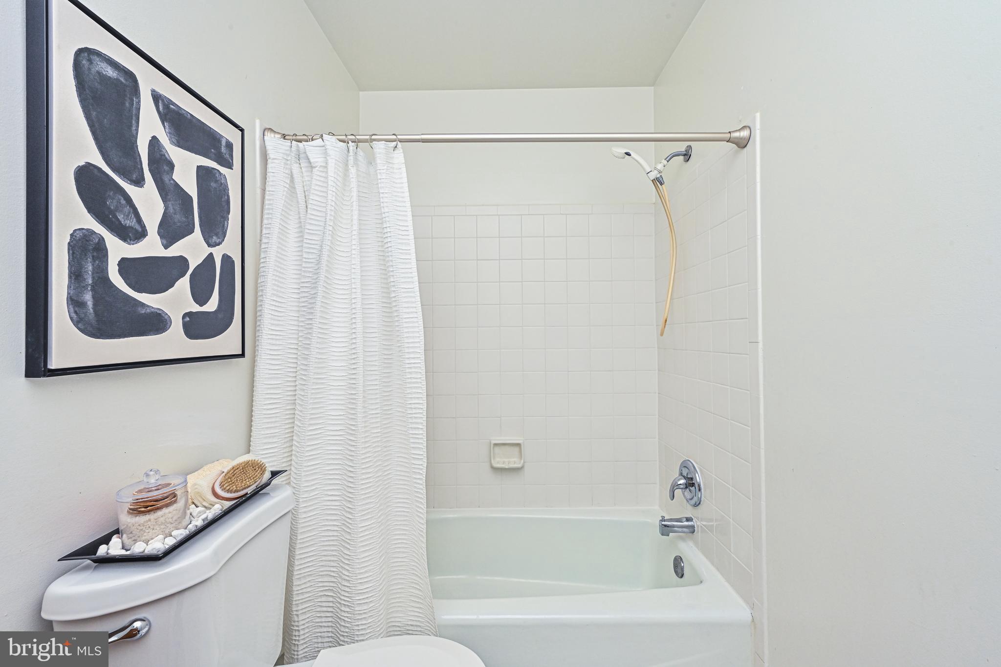 9068 Blarney Stone Drive Springfield, VA 22152 - Photo 26 of 47