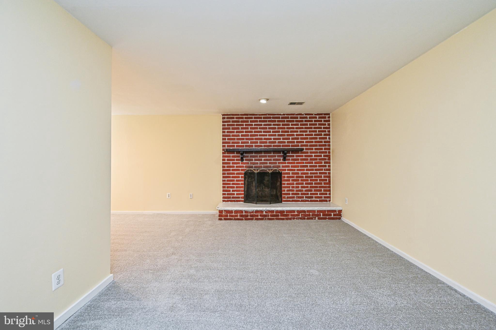 9068 Blarney Stone Drive Springfield, VA 22152 - Photo 37 of 47