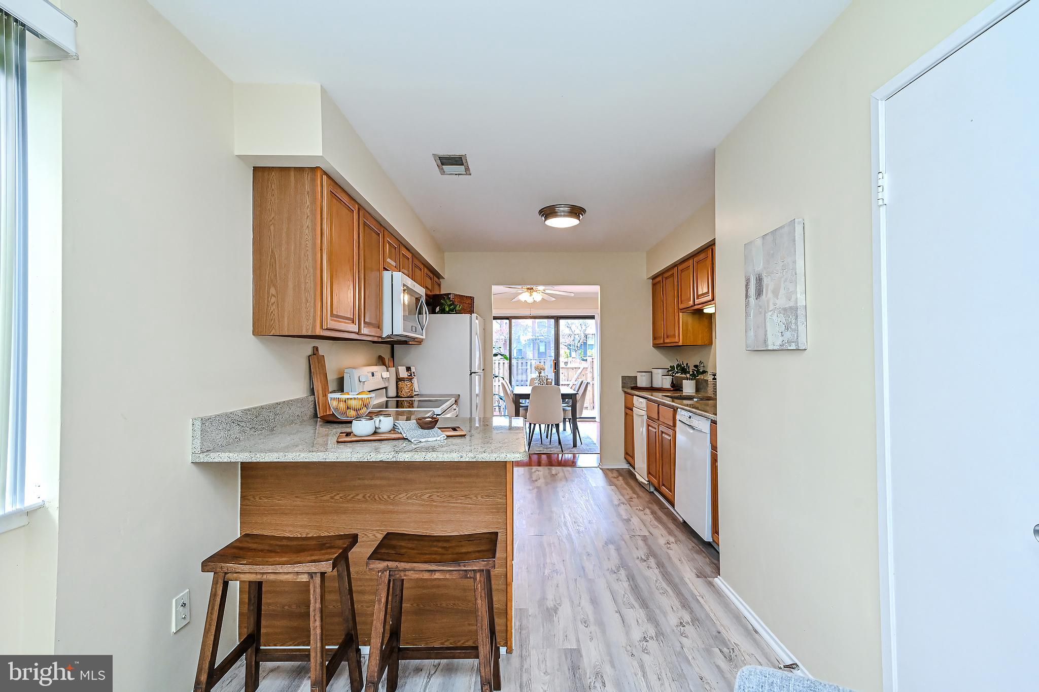 9068 Blarney Stone Drive Springfield, VA 22152 - Photo 7 of 47