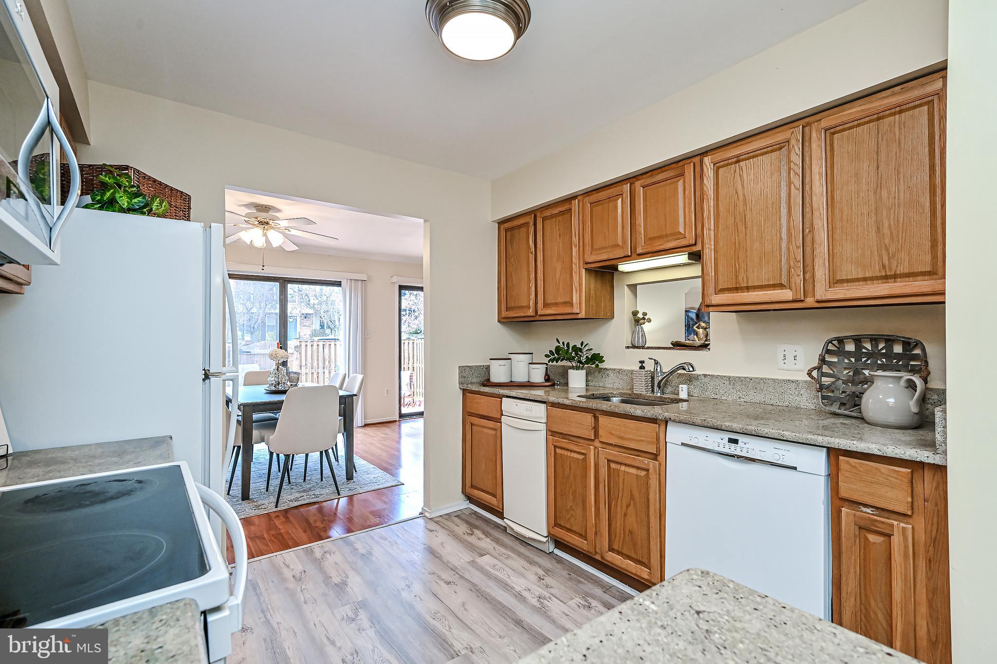 9068 Blarney Stone Drive Springfield, VA 22152 - Photo 9 of 47