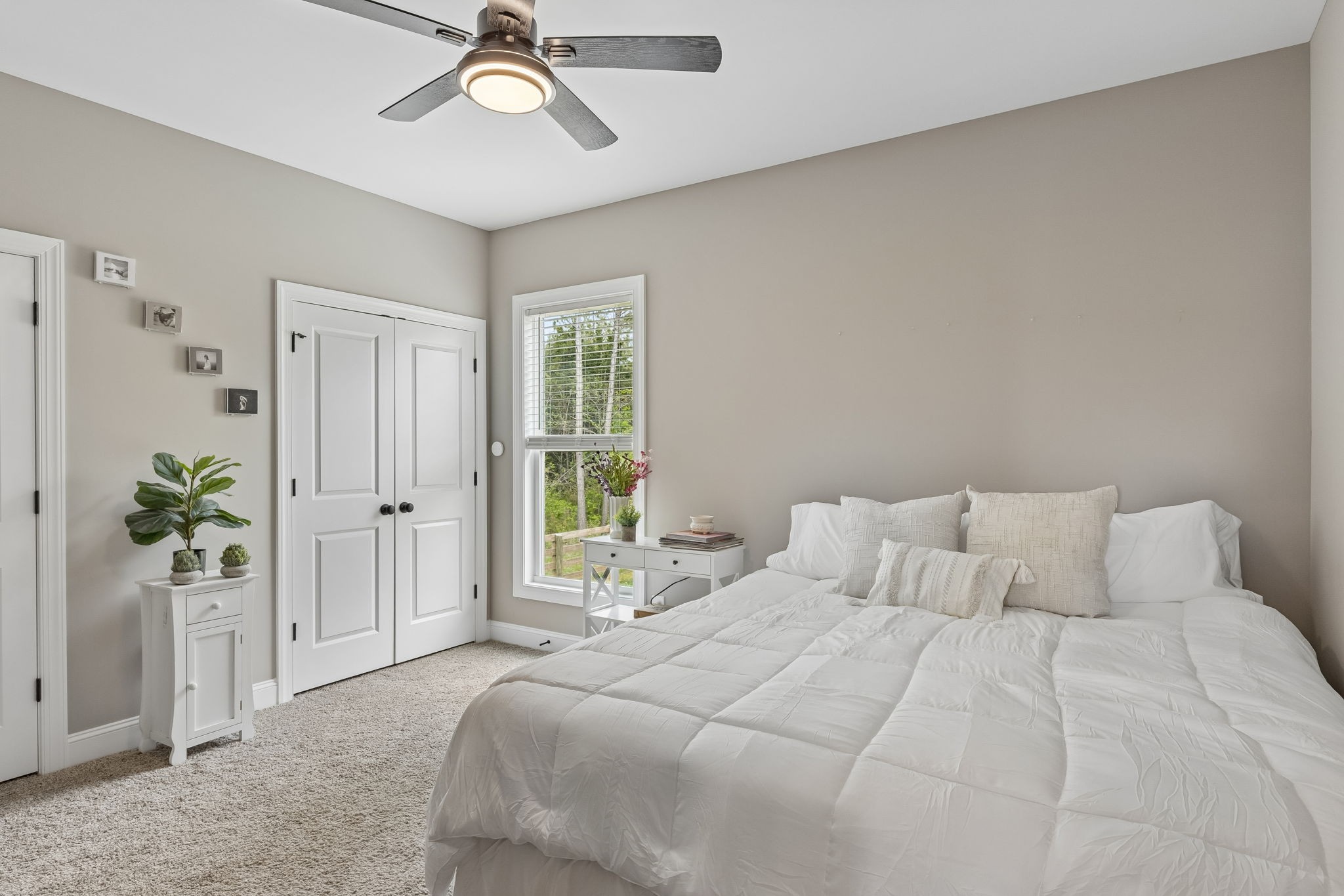 8708 Newtown Road Rockvale, TN 37153 - Photo 33 of 50 a bedroom with a bed and a window