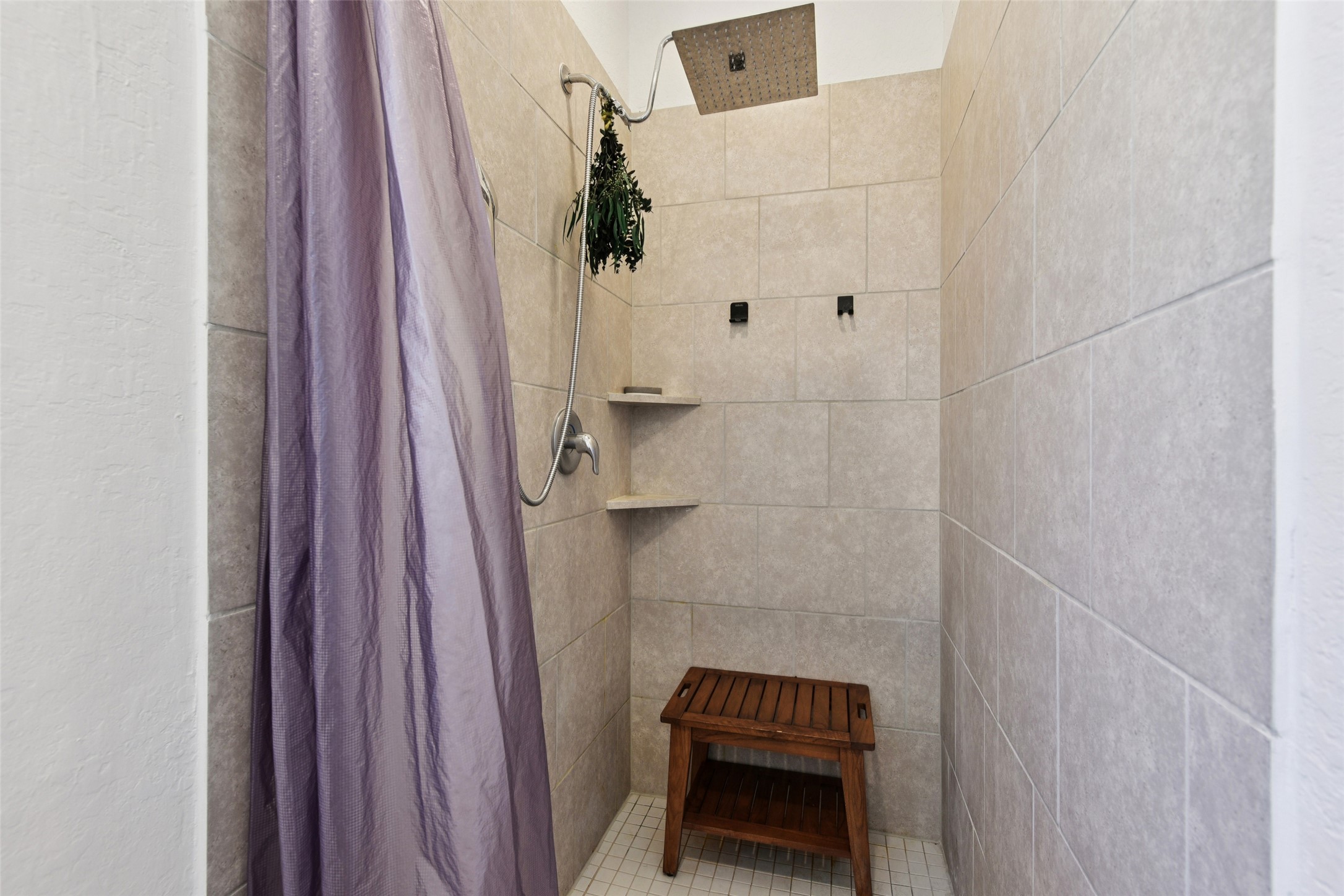 9058 Bowie Ridge Seguin, TX 78155 - Photo 20 of 40 Full bath featuring a shower stall