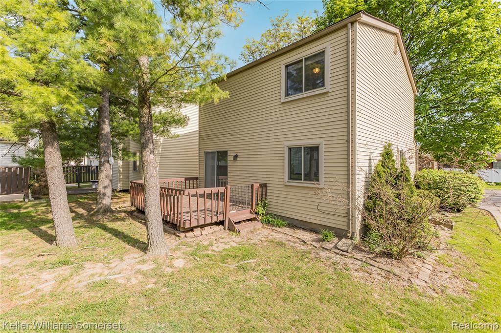 2907 Roundtree Drive Troy, MI 48083 - Photo 28 of 33