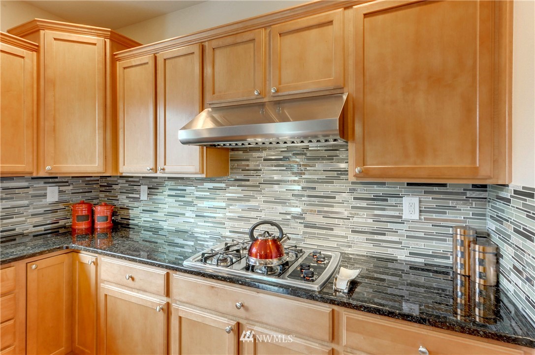 21810 42 Avenue Southeast Bothell, WA 98021 - Photo 12 of 25