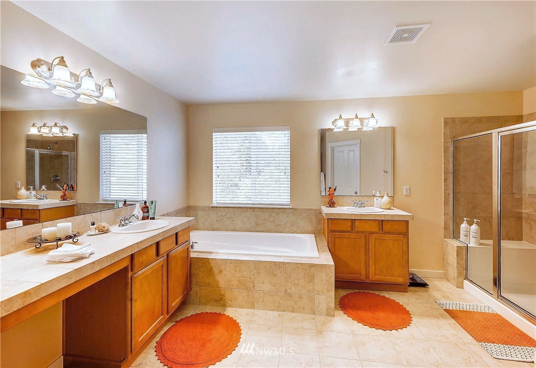 21810 42 Avenue Southeast Bothell, WA 98021 - Photo 17 of 25