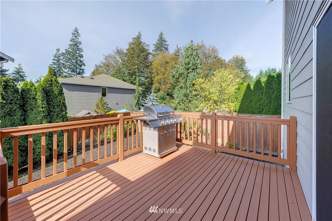 21810 42 Avenue Southeast Bothell, WA 98021 - Photo 23 of 25