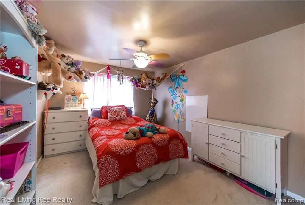 1642 Dancer Drive Rochester Hills, MI 48307 - Photo 22 of 35