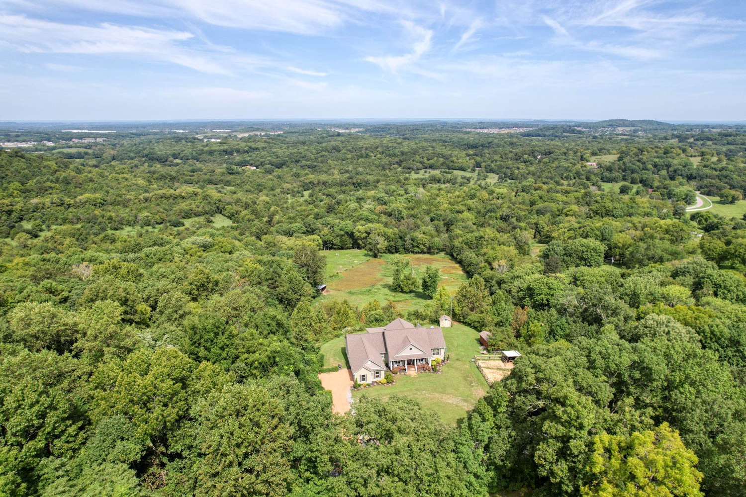 5088 Franklin Road Lebanon, TN 37090 - Photo 6 of 44 a view of a city