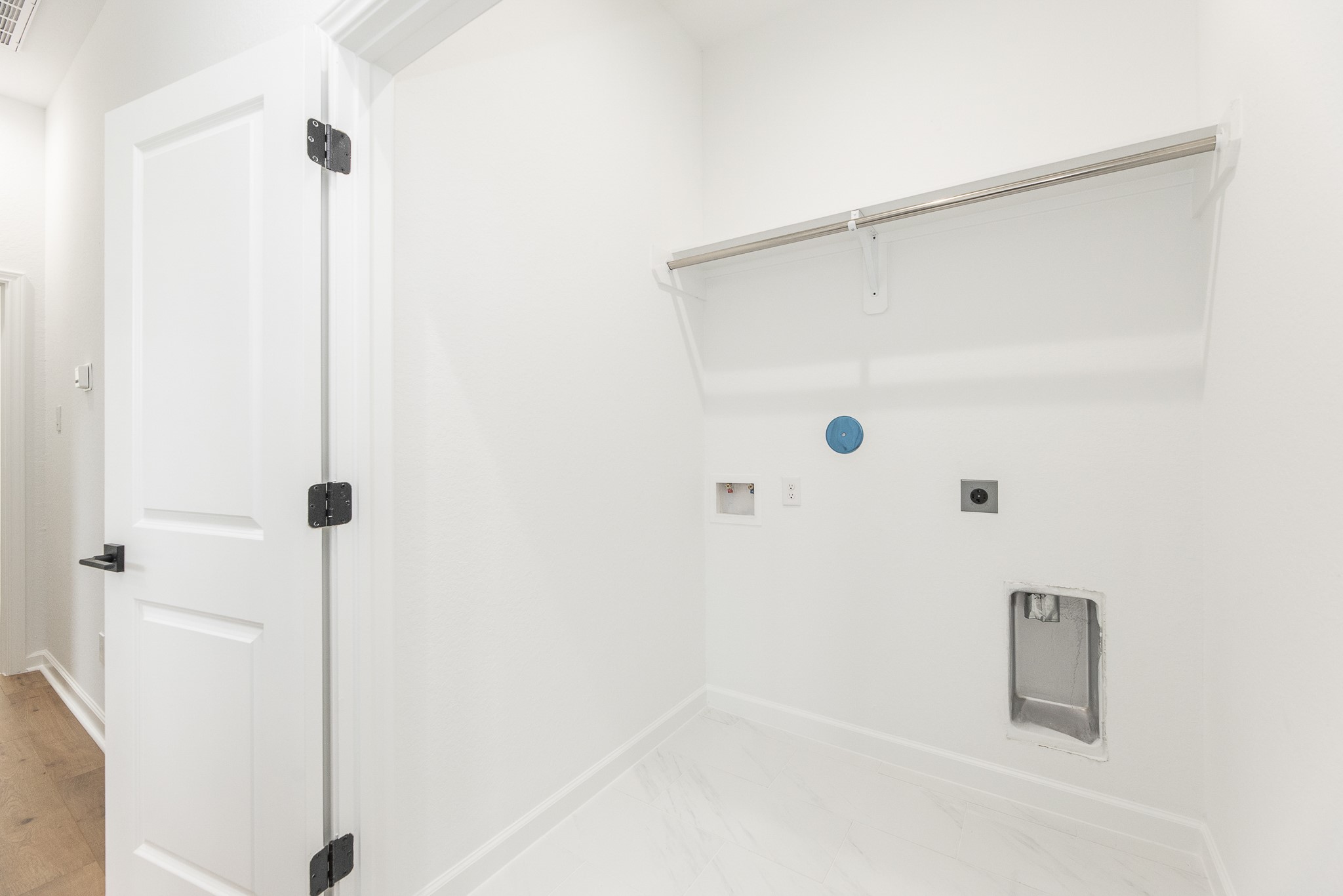 8502 Safeguard Street, Unit B Houston, TX 77051 - Photo 23 of 26 a bathroom with a shower