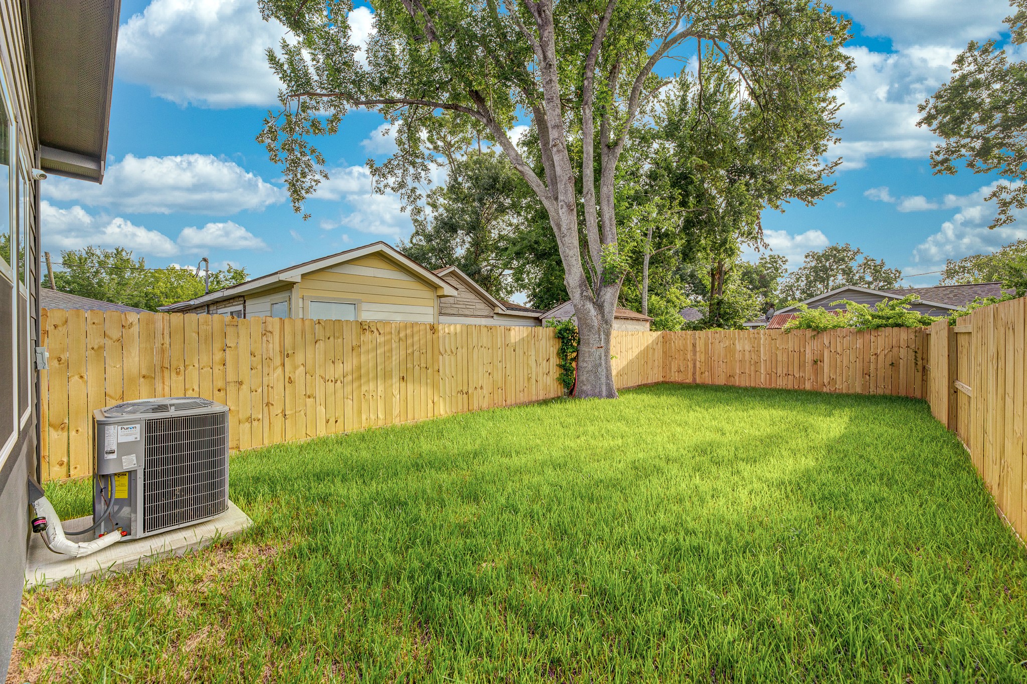 8502 Safeguard Street, Unit B Houston, TX 77051 - Photo 24 of 26 a view of outdoor space and yard