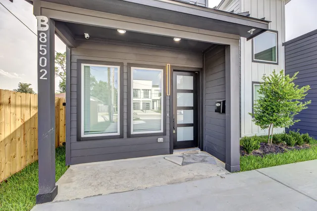 a view of entrance front of house
