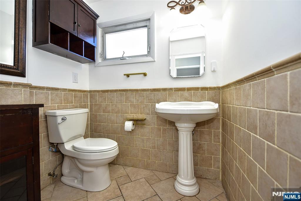 5 Bobbink Terrace East Rutherford, NJ 07073 - Photo 18 of 39