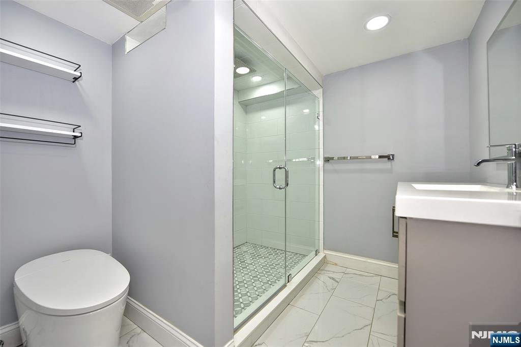 5 Bobbink Terrace East Rutherford, NJ 07073 - Photo 25 of 39