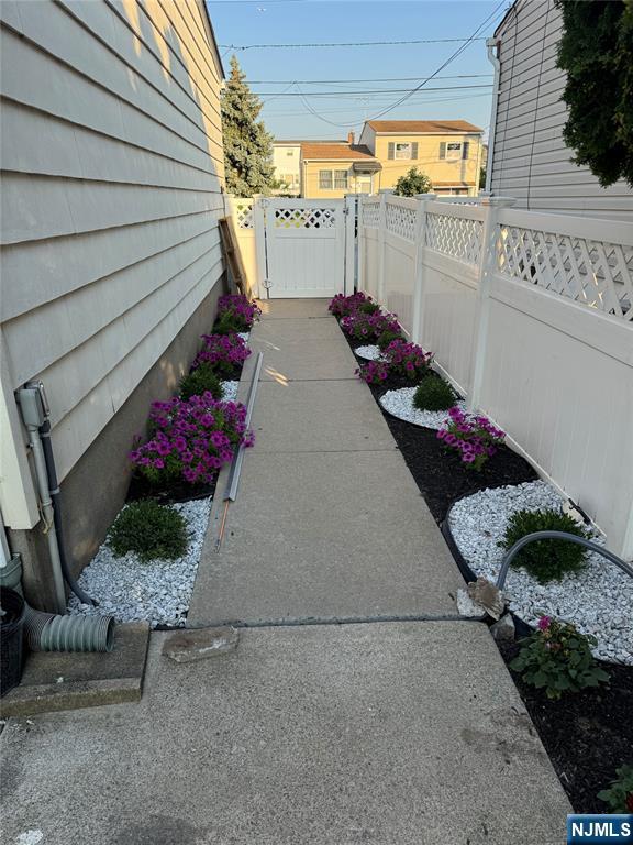 5 Bobbink Terrace East Rutherford, NJ 07073 - Photo 7 of 39