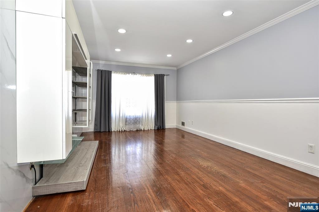 5 Bobbink Terrace East Rutherford, NJ 07073 - Photo 8 of 39