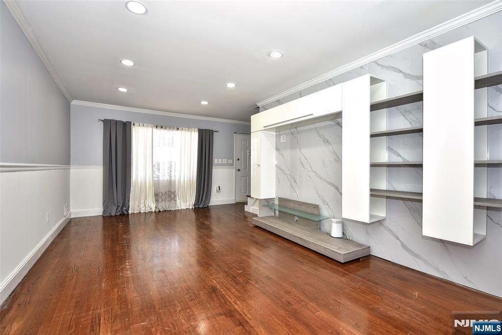 5 Bobbink Terrace East Rutherford, NJ 07073 - Photo 10 of 39