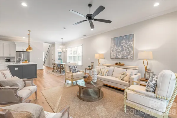 $694,900 | 553 West Lowrance Avenue, Mooresville, NC 28115