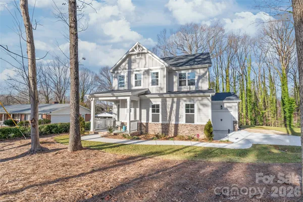 $694,900 | 553 West Lowrance Avenue, Mooresville, NC 28115