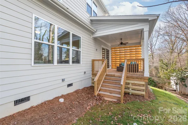 $694,900 | 553 West Lowrance Avenue, Mooresville, NC 28115