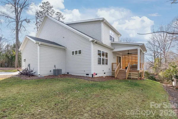 $694,900 | 553 West Lowrance Avenue, Mooresville, NC 28115