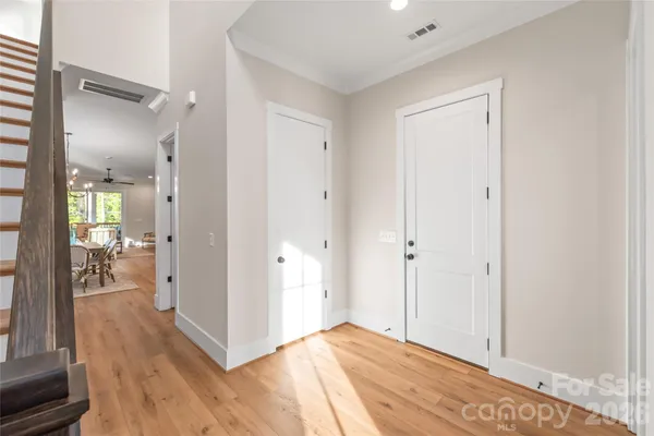 $694,900 | 553 West Lowrance Avenue, Mooresville, NC 28115