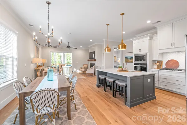 $694,900 | 553 West Lowrance Avenue, Mooresville, NC 28115