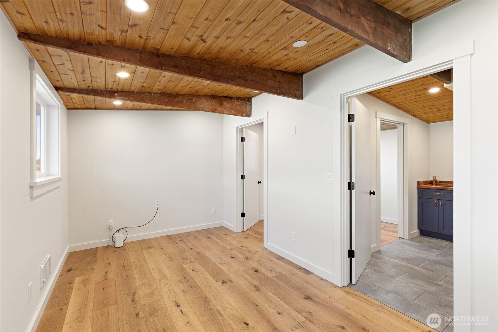 27830 Manzanita Beach Road Southwest Vashon, WA 98070 - Photo 20 of 40