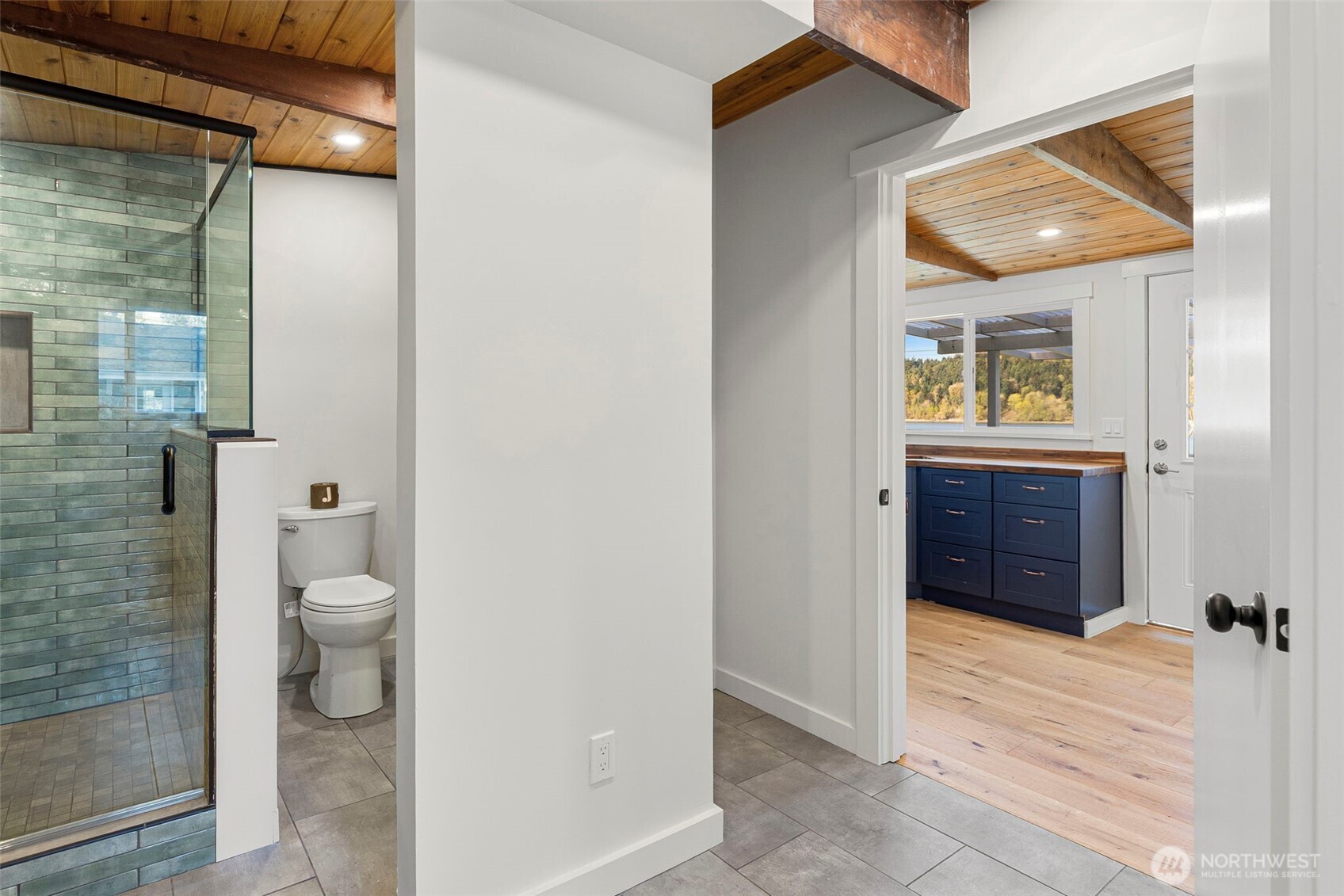 27830 Manzanita Beach Road Southwest Vashon, WA 98070 - Photo 30 of 40