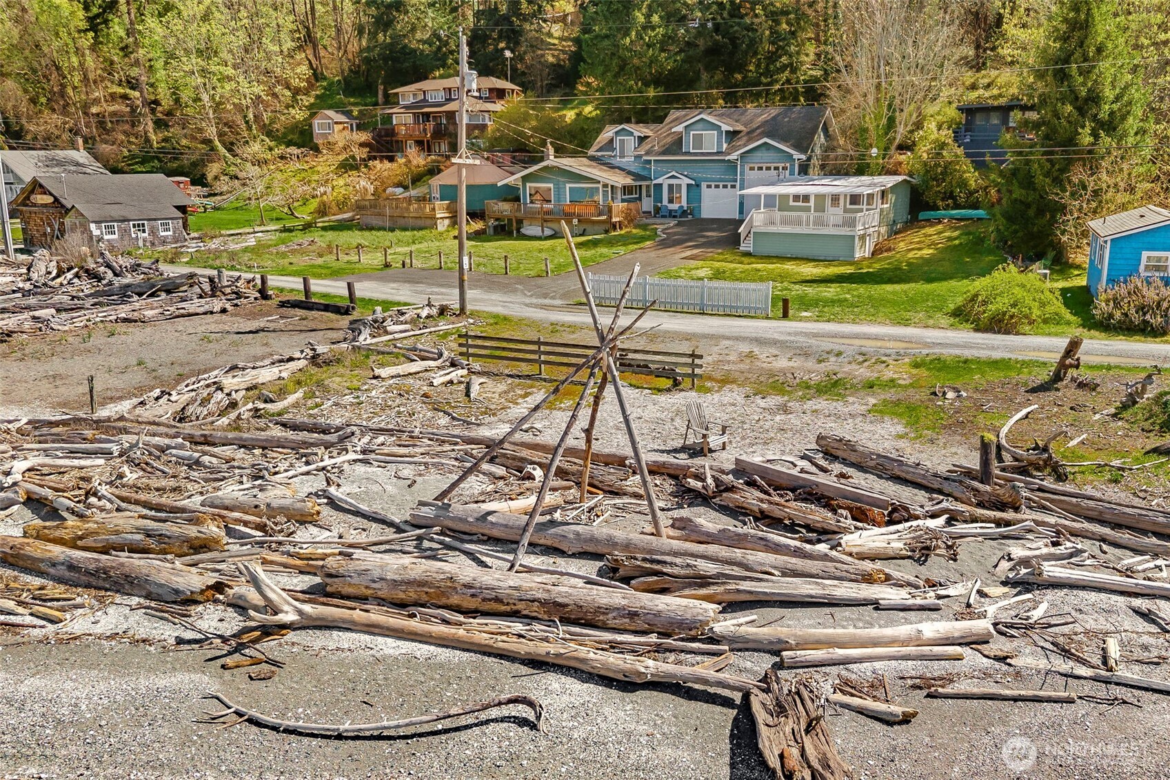 27830 Manzanita Beach Road Southwest Vashon, WA 98070 - Photo 3 of 40