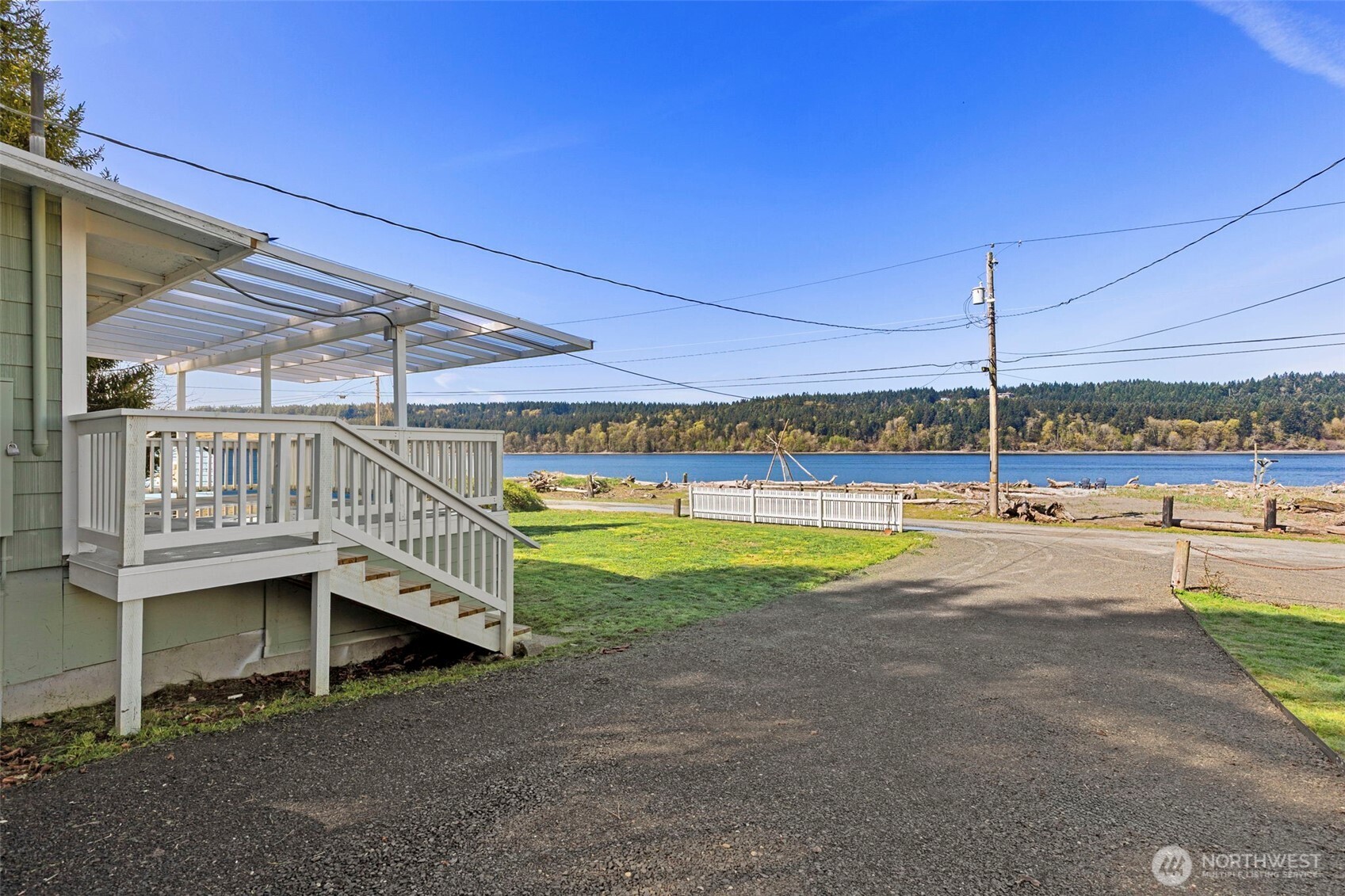 27830 Manzanita Beach Road Southwest Vashon, WA 98070 - Photo 4 of 40