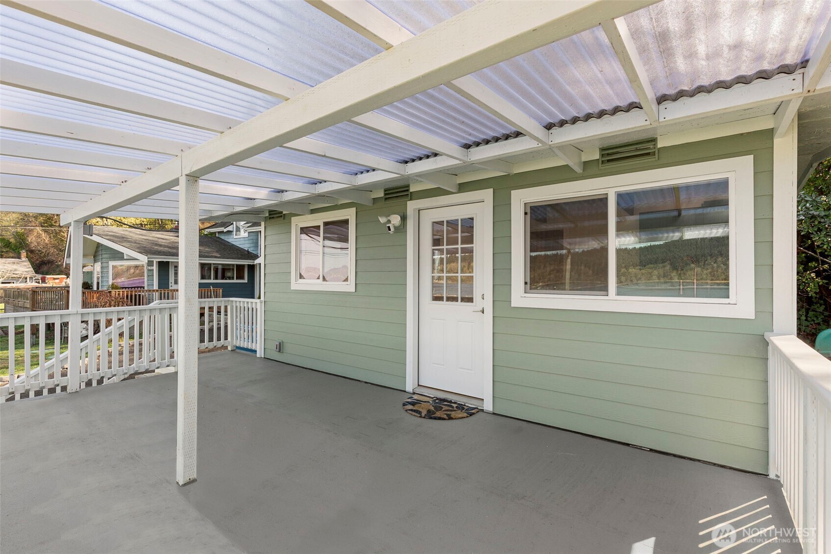 27830 Manzanita Beach Road Southwest Vashon, WA 98070 - Photo 5 of 40