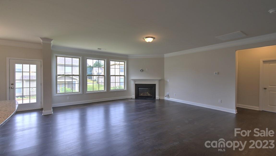 365 Fox Cove Road Hendersonville, NC 28792 - Photo 4 of 12 Gallery Image 4