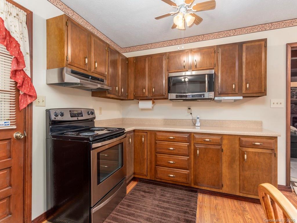 64 Bryant Road Swannanoa, NC 28778 - Photo 11 of 24 Gallery Image 11