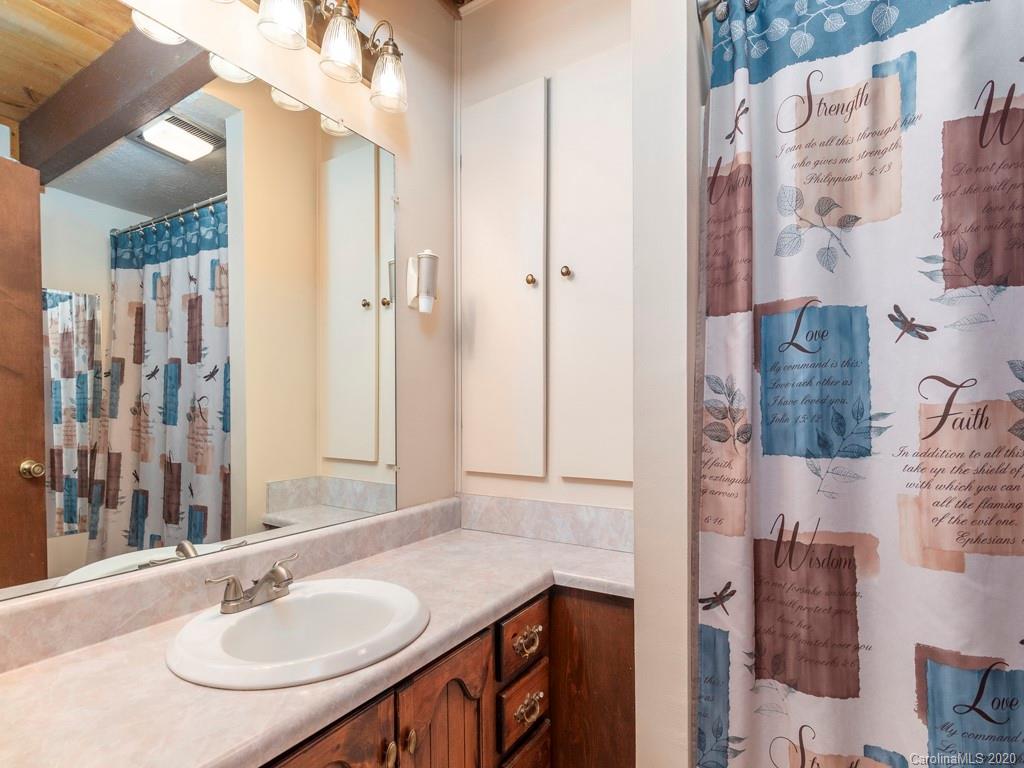 64 Bryant Road Swannanoa, NC 28778 - Photo 14 of 24 Gallery Image 14