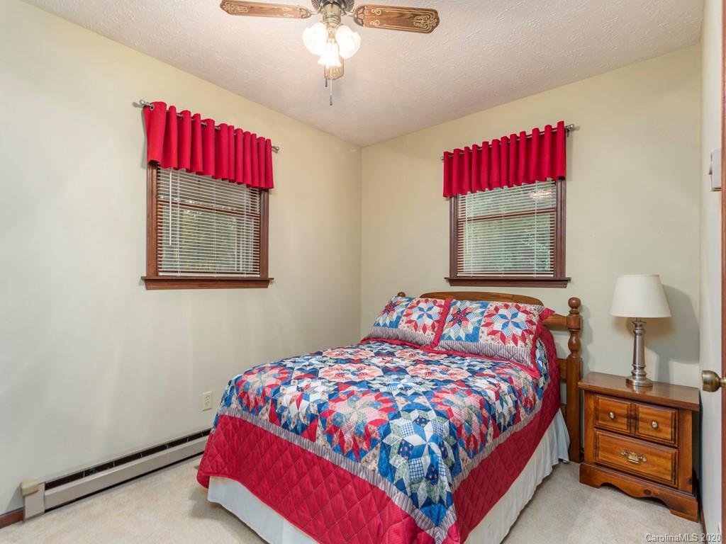 64 Bryant Road Swannanoa, NC 28778 - Photo 17 of 24 Gallery Image 17