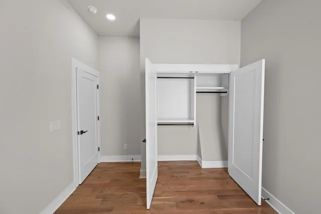 $2,800 | 2521 West Heiman Street, Nashville, TN 37208