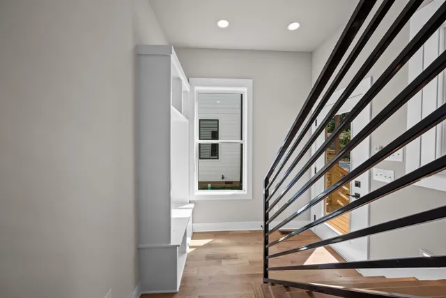 $2,800 | 2521 West Heiman Street, Nashville, TN 37208