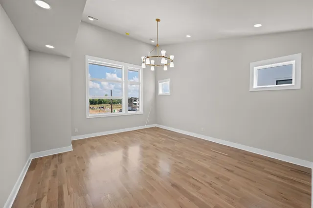 $2,800 | 2521 West Heiman Street, Nashville, TN 37208