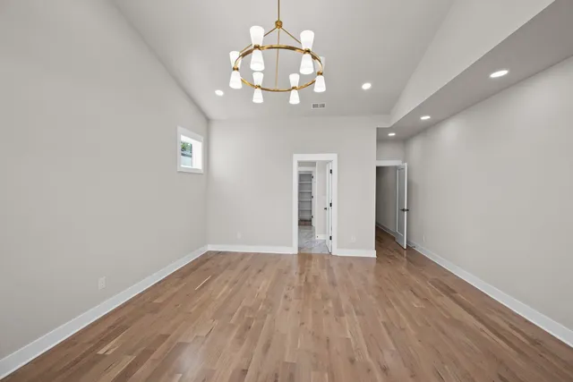 $2,800 | 2521 West Heiman Street, Nashville, TN 37208